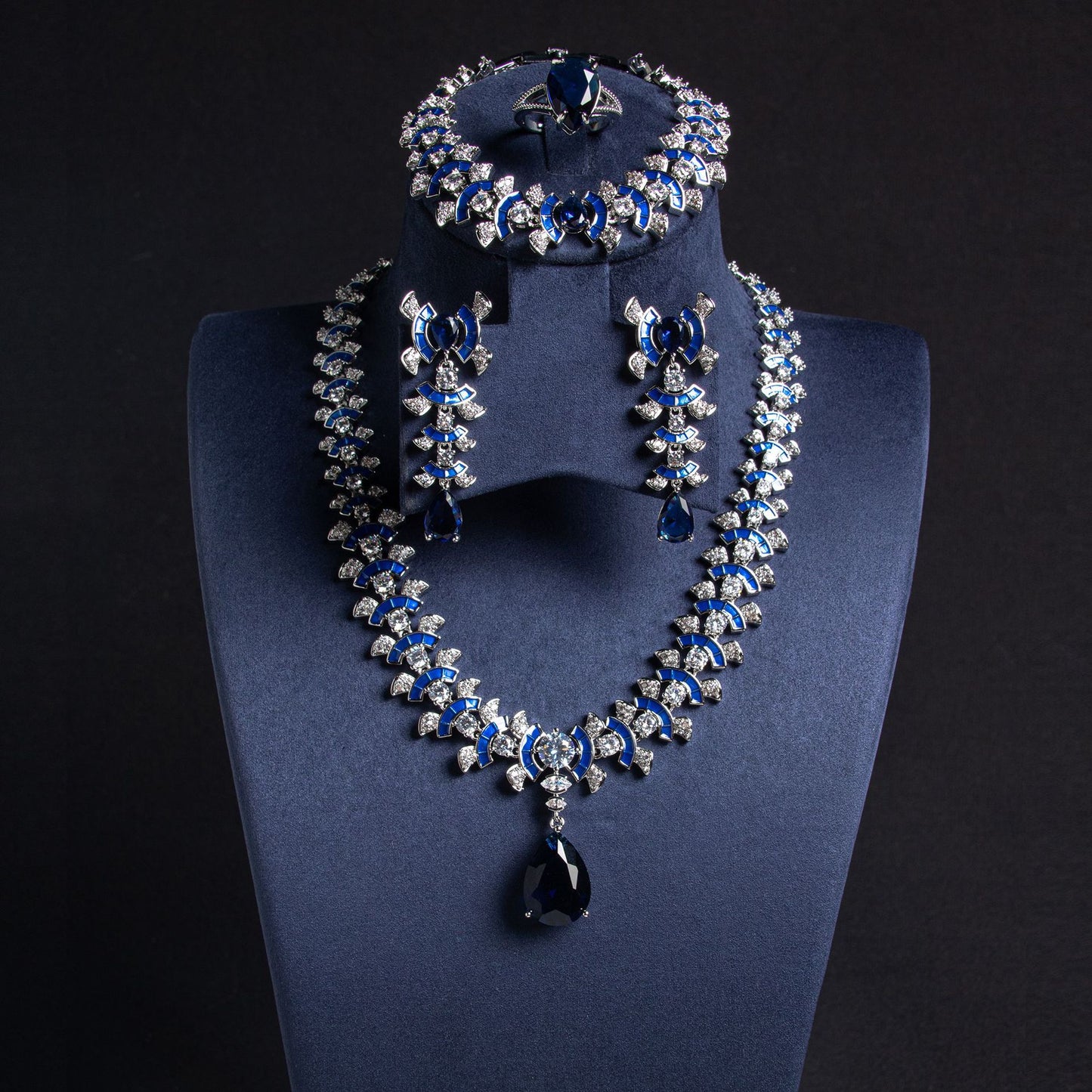 Haute couture jewelry necklace earrings ring bracelet four-piece banquet luxury versatile jewelry women